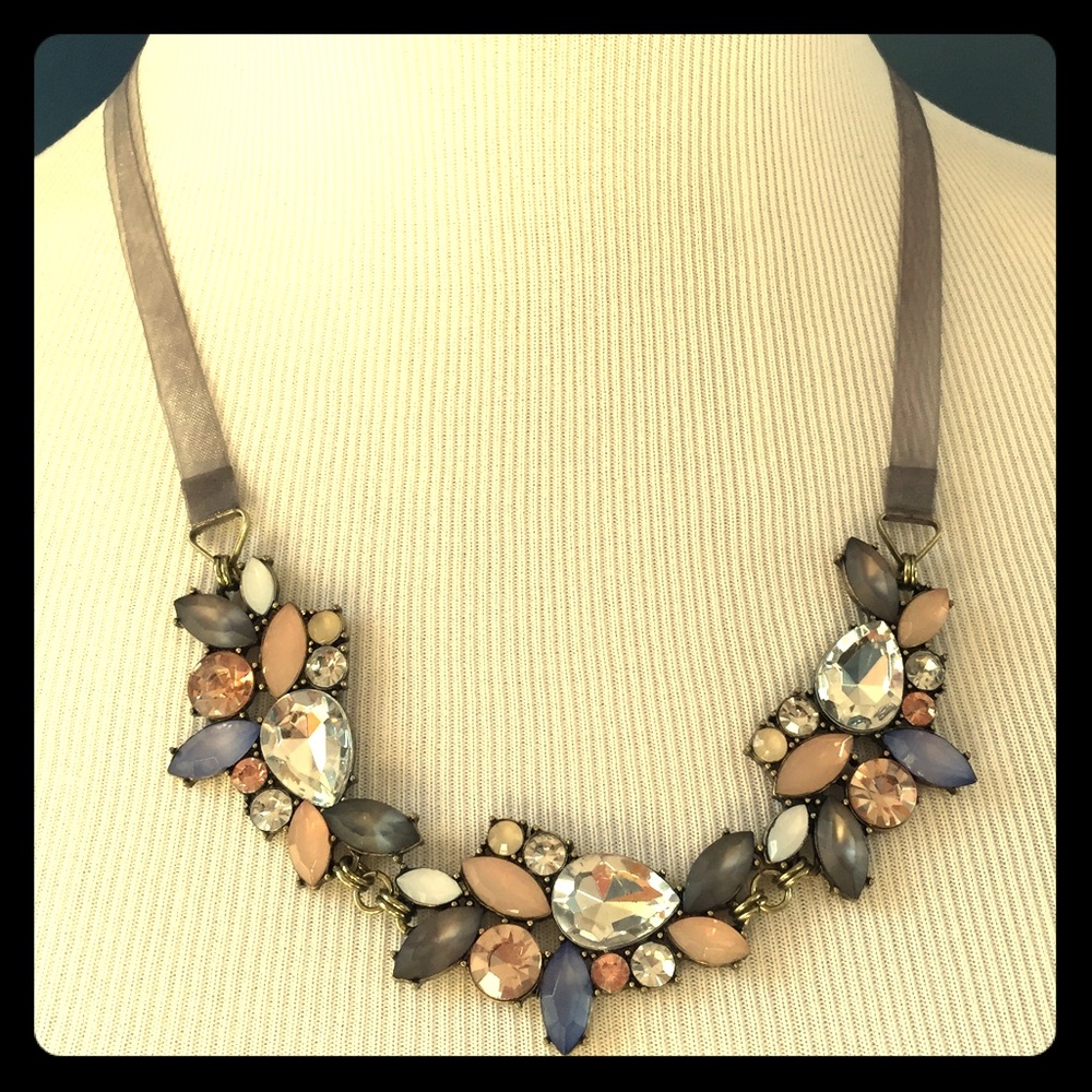 Ann Taylor LOFT Necklace NWT